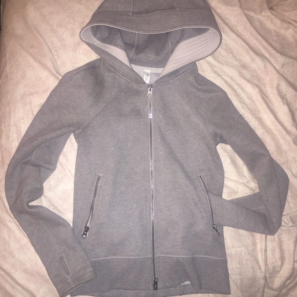 🕯LULULEMON HAPPY YIN YEAR HOODIE- LIKE NEW! - Picture 3 of 5